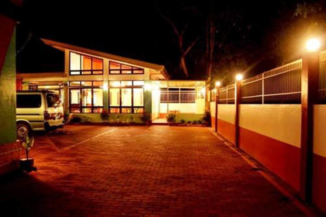 Julieta'S Pension House Puerto Princesa Eksteriør bilde